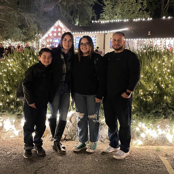 Meet your Posher, Ann - Picture 1 of 5